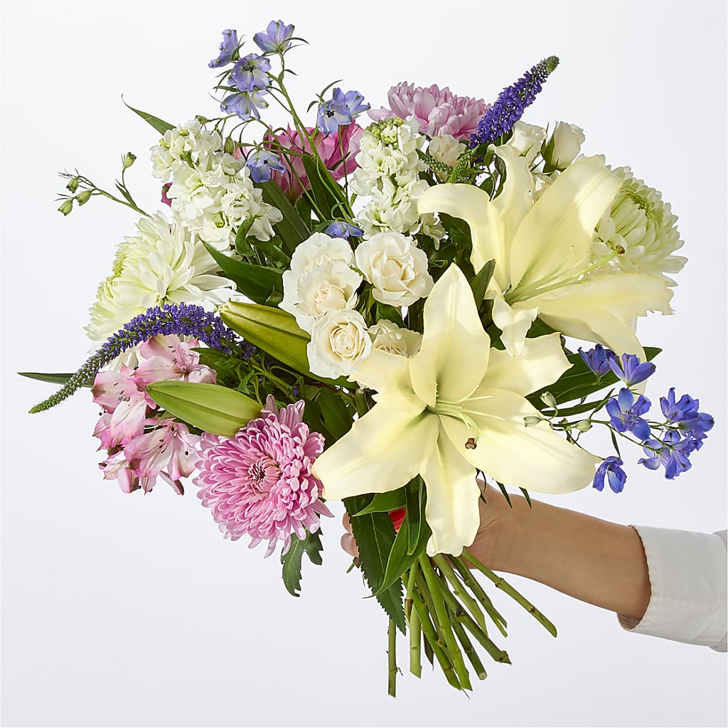 Winter Celebration Bouquet – Super Savers, Lincoln NE