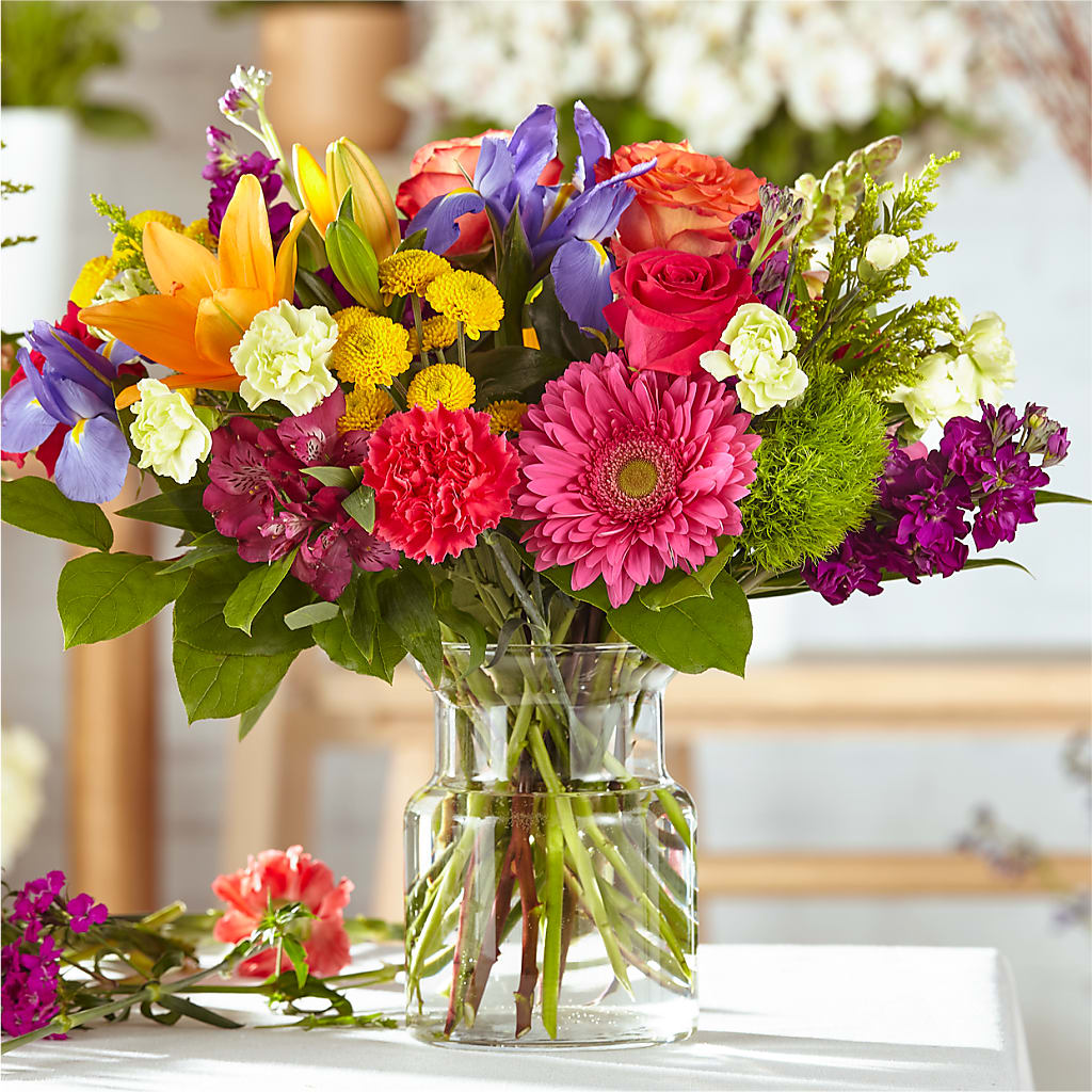 Bold & Bright – A Florist Original – Super Savers, Lincoln NE