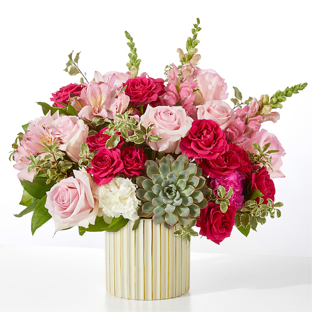 Magenta Musings Bouquet – Super Savers, Lincoln NE