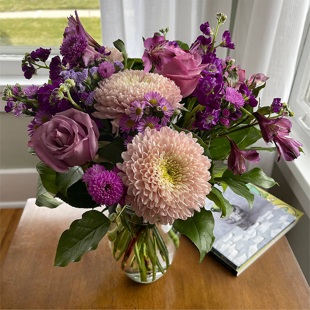 Ultraviolet Bouquet – Super Savers, Lincoln NE