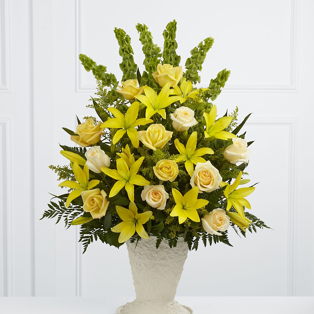 Golden Memories Arrangement – Super Savers, Lincoln NE