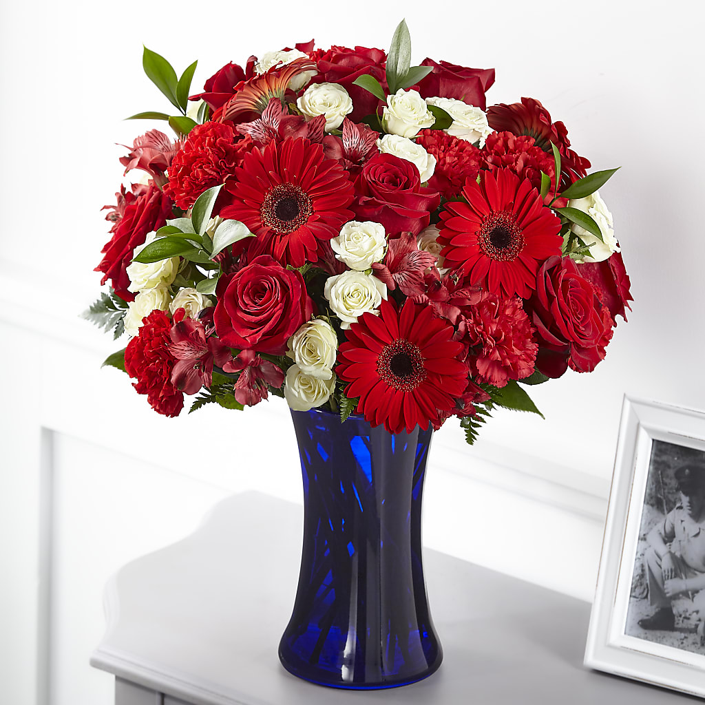 Hearts Embrace Bouquet – Super Savers, Lincoln NE