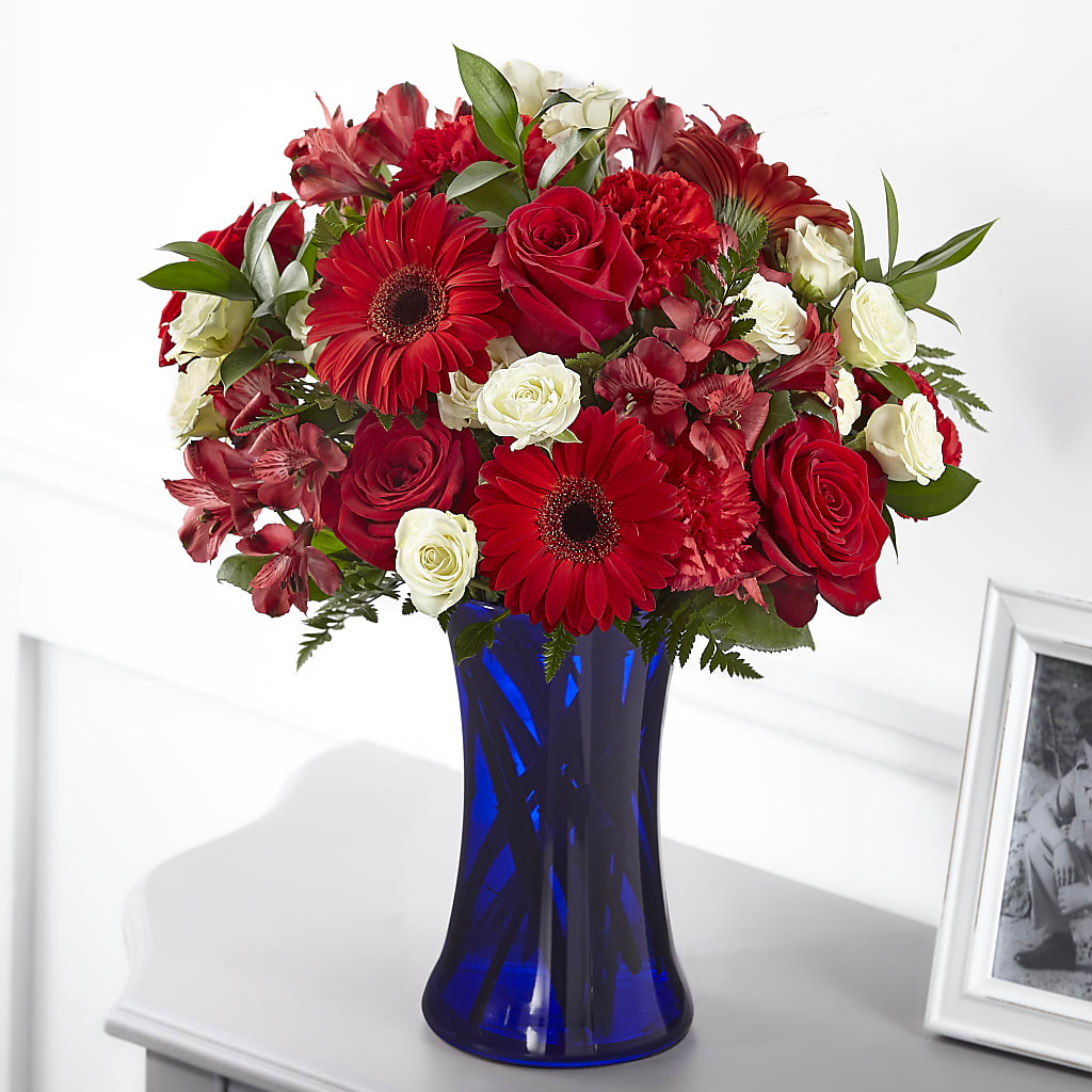 Hearts Embrace Bouquet – Super Savers, Lincoln NE