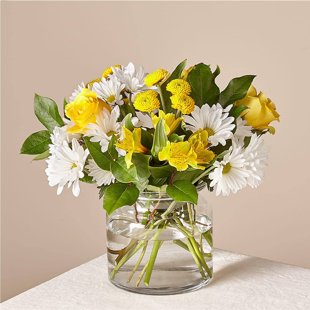 Sunny Sentiments Bouquet – Super Savers, Lincoln NE