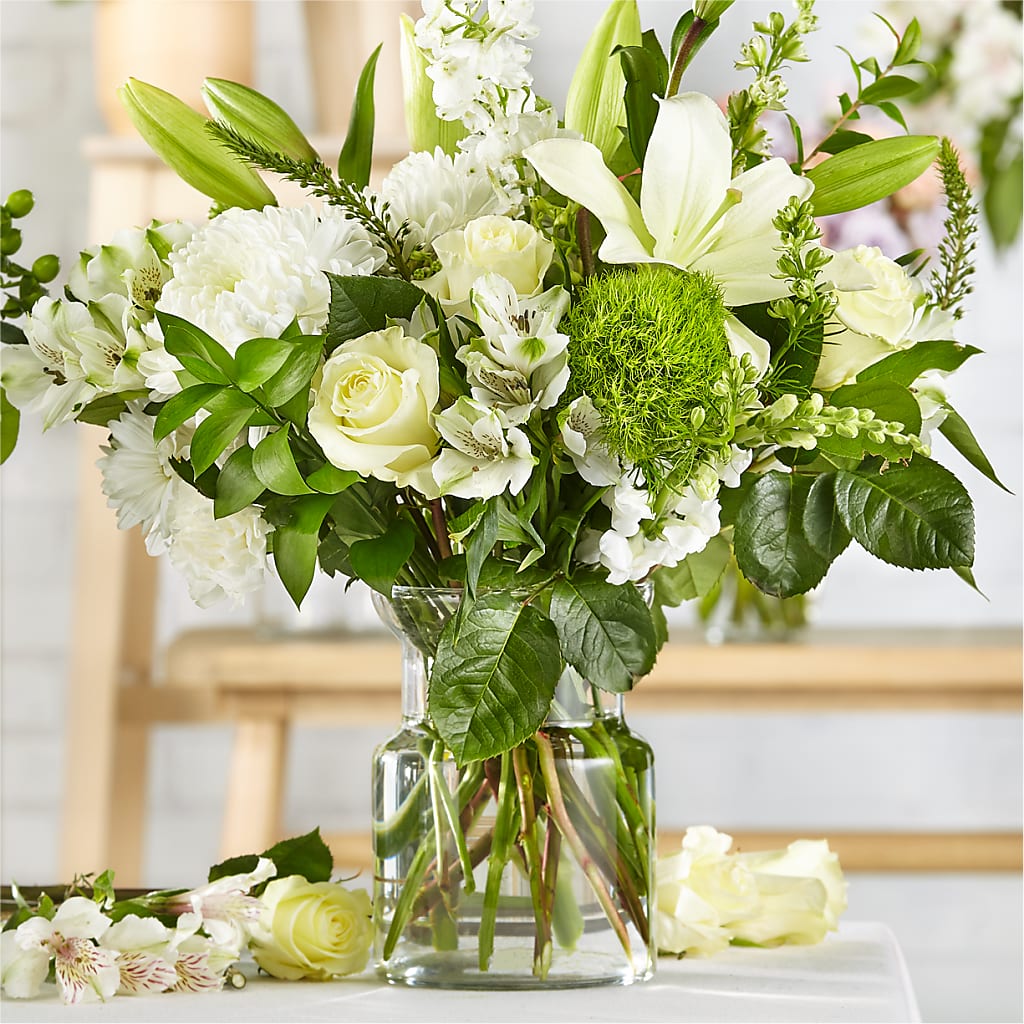 Classic Ivory – A Florist Original – Super Savers, Lincoln NE