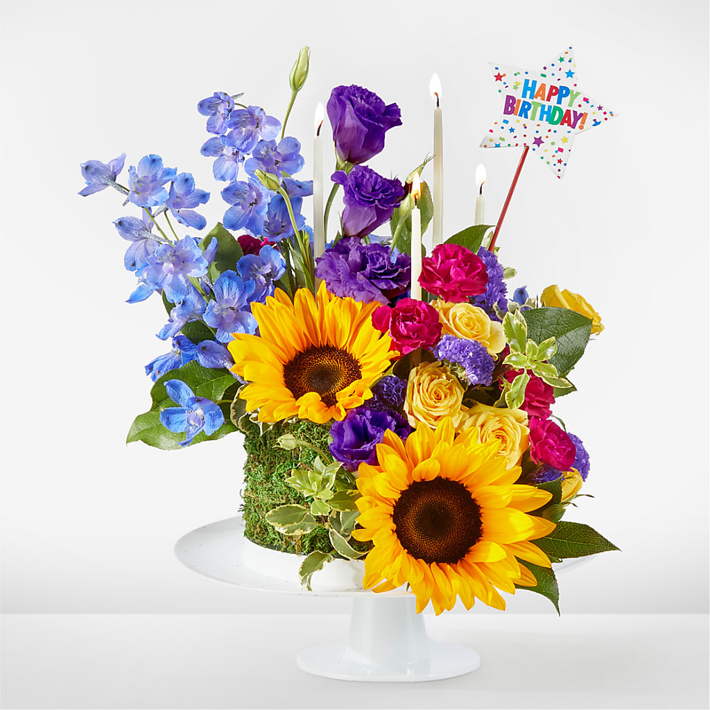 Star of the Day Floral Cake – Super Savers, Lincoln NE