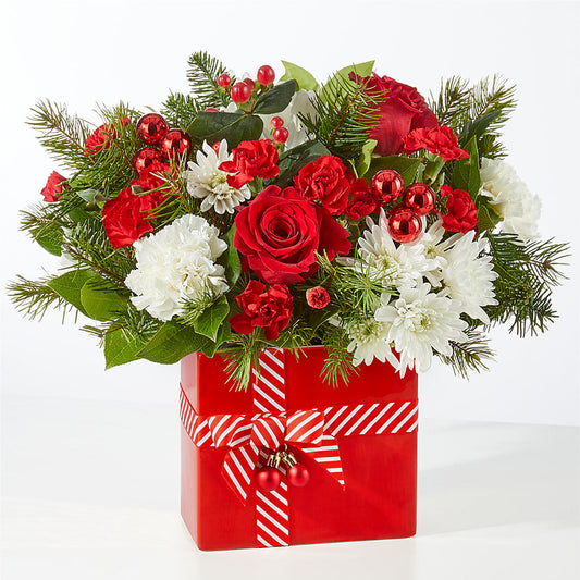 Presents Under the Tree Bouquet –  Super Savers, Lincoln NE
