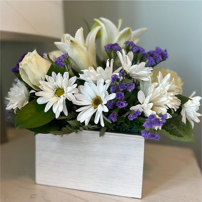 Beyond Blue Box Bouquet –  Super Savers, Lincoln NE