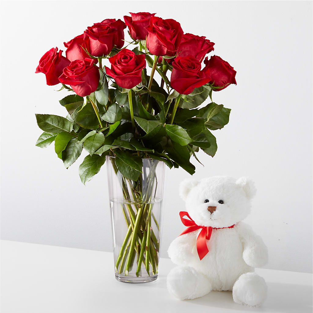 Romantic Long Stem Red Rose Bouquet Bundles –  Super Savers, Lincoln NE