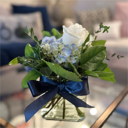 Sky Blue Delight Bouquet –  Super Savers, Lincoln NE