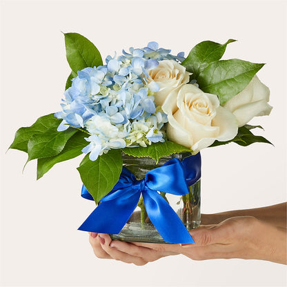 Sky Blue Delight Bouquet –  Super Savers, Lincoln NE