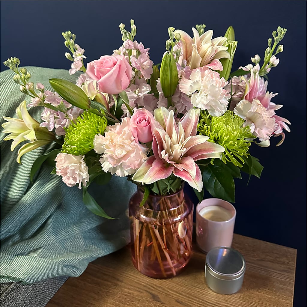 Pretty in Pink Bouquet –  Super Savers, Lincoln NE