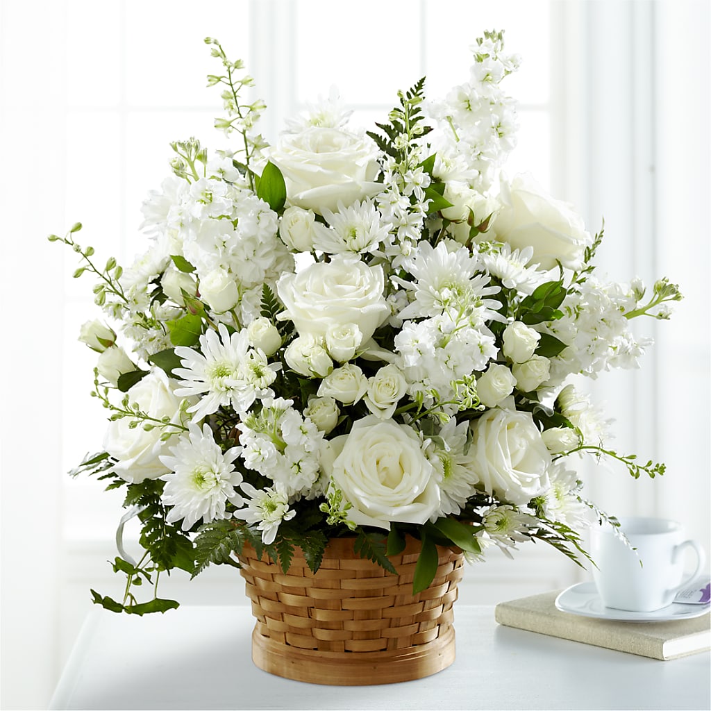 Heartfelt Condolences Arrangement –  Super Savers, Lincoln NE