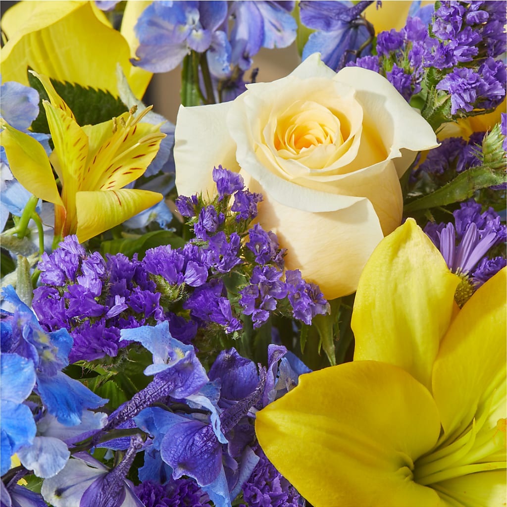 Limoncello Bouquet –  Super Savers, Lincoln NE