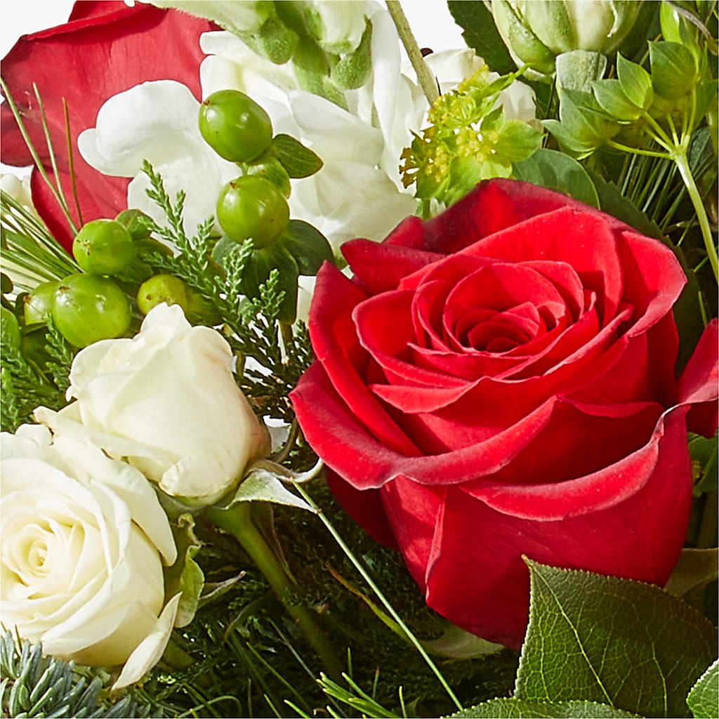 Deck the Halls Bouquet –  Super Savers, Lincoln NE
