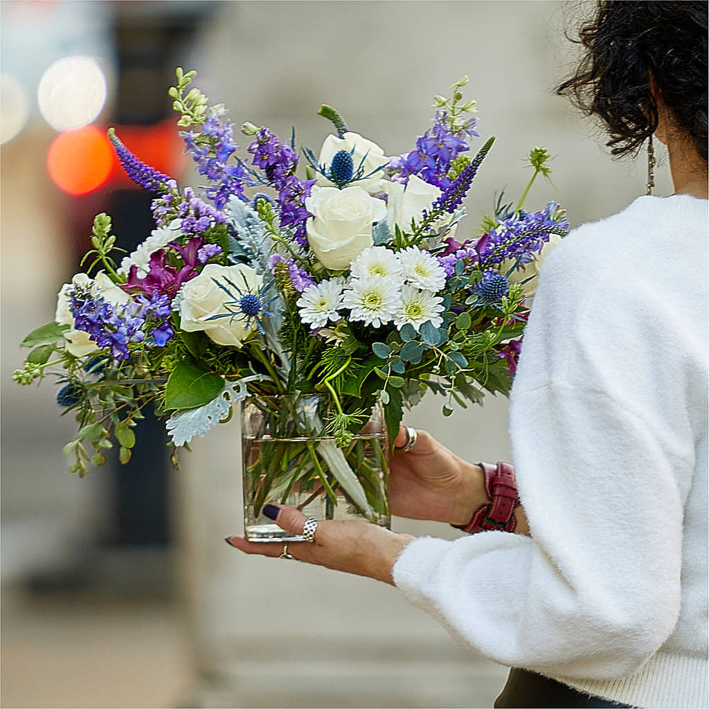 Shooting Star Bouquet –  Super Savers, Lincoln NE