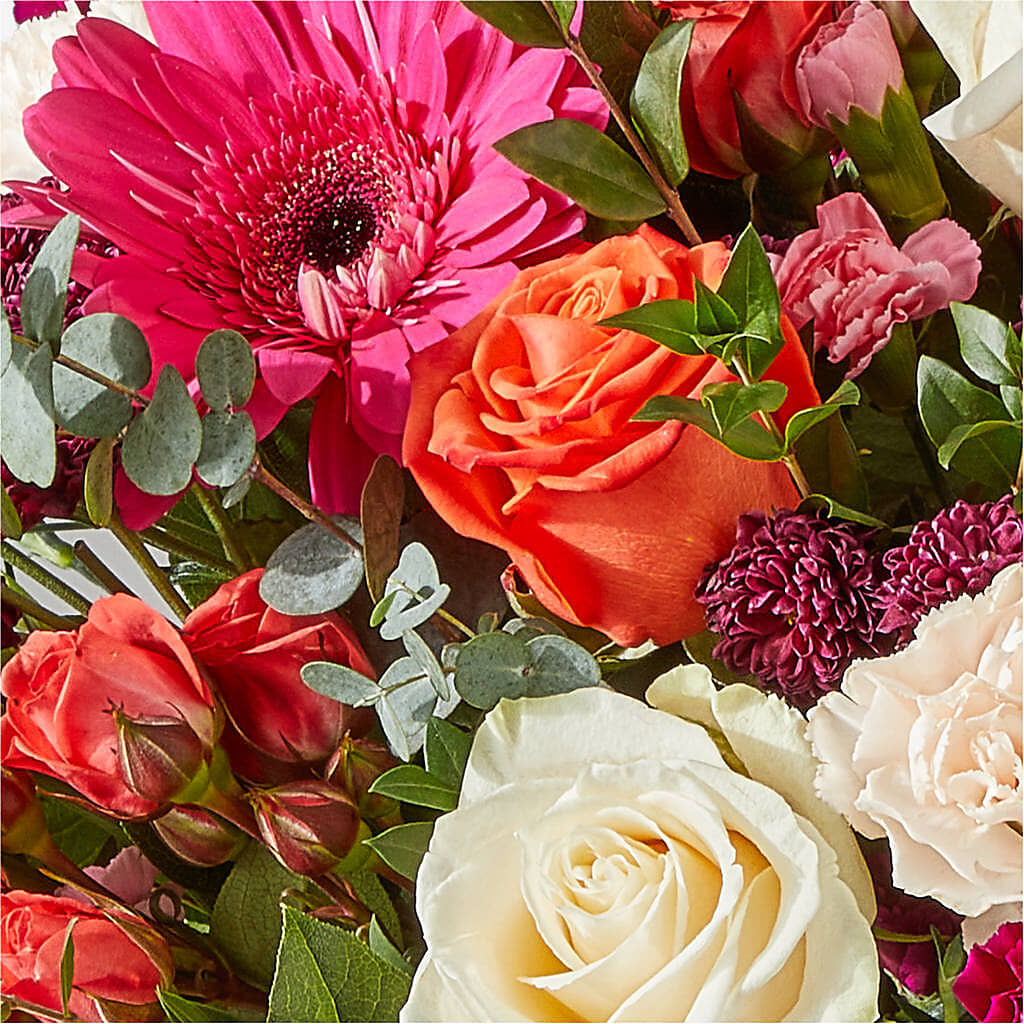 Smell the Roses Bouquet –  Super Savers, Lincoln NE