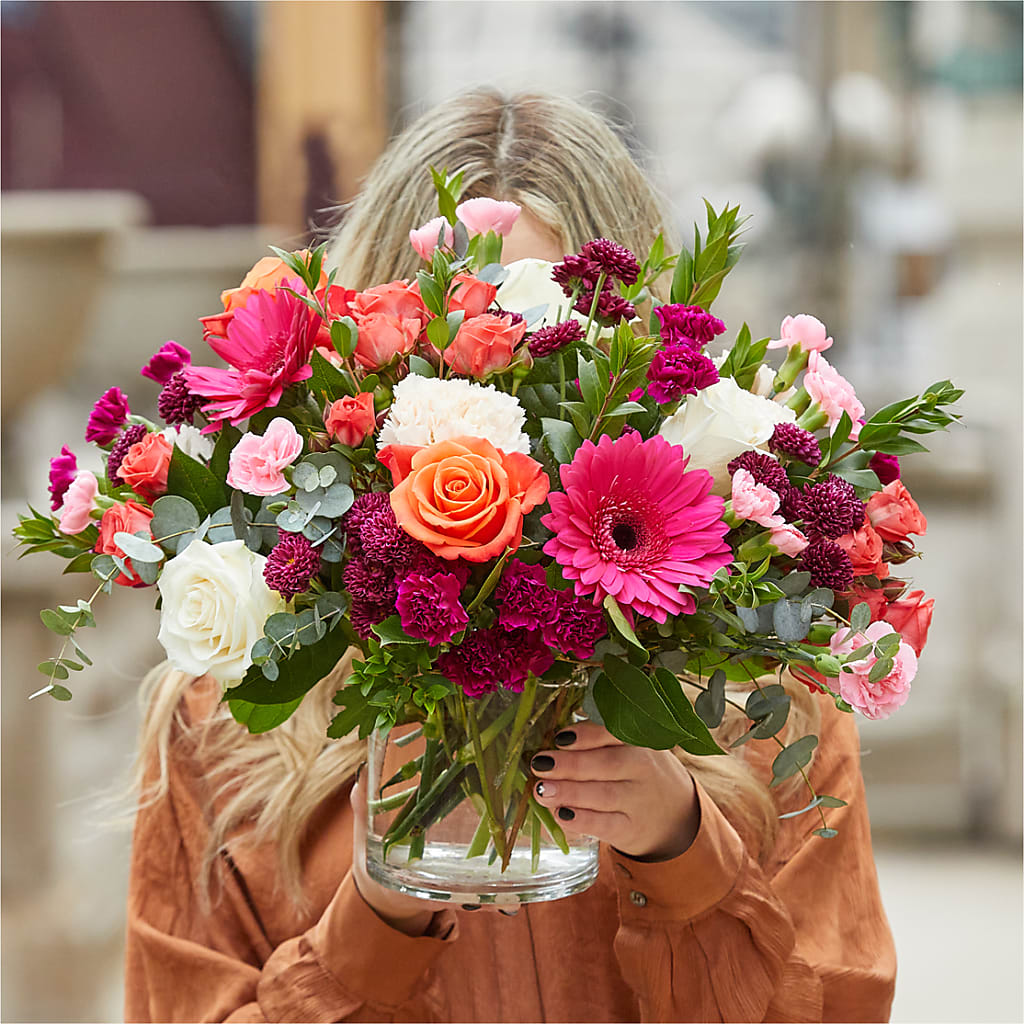 Smell the Roses Bouquet –  Super Savers, Lincoln NE