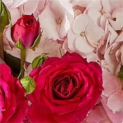 Glitz & Glam Bouquet –  Super Savers, Lincoln NE