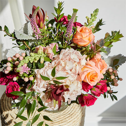 Glitz & Glam Bouquet –  Super Savers, Lincoln NE